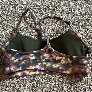Lululemon NuLu Flow Y bra SZ 8